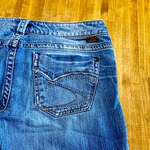 Silver jeans 30/29 Tuesday